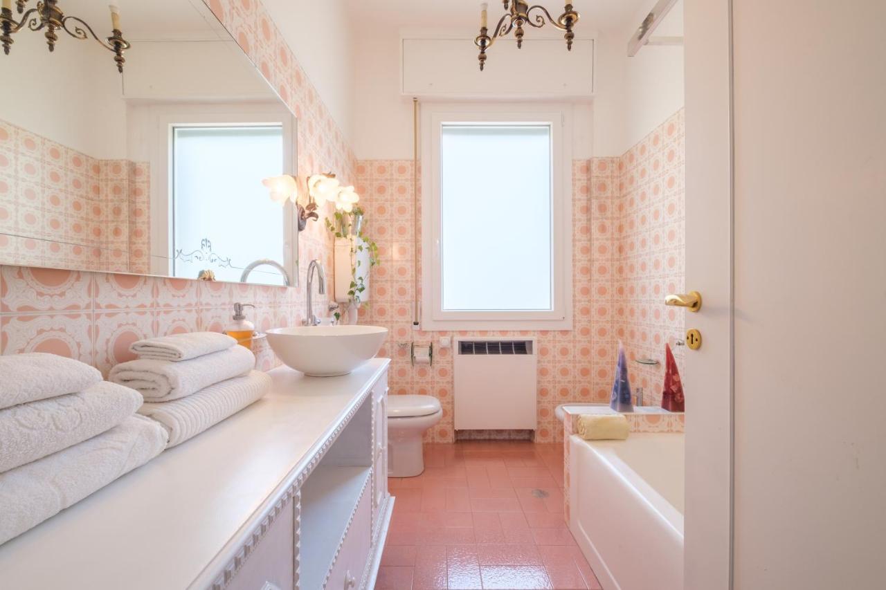 Fabula Rooms 3 Suites With Private Bathroom Bologna Eksteriør bilde