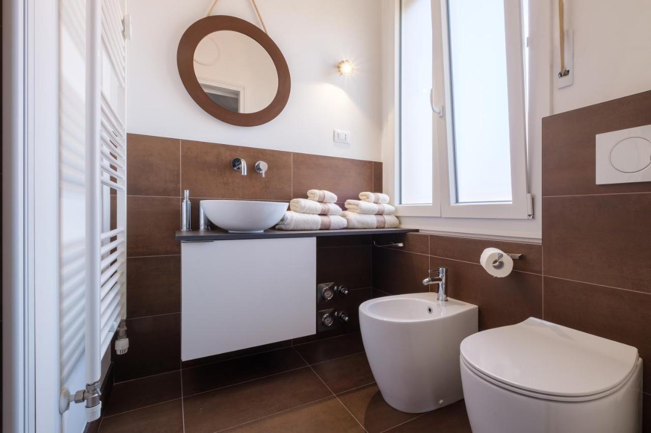 Fabula Rooms 3 Suites With Private Bathroom Bologna Eksteriør bilde